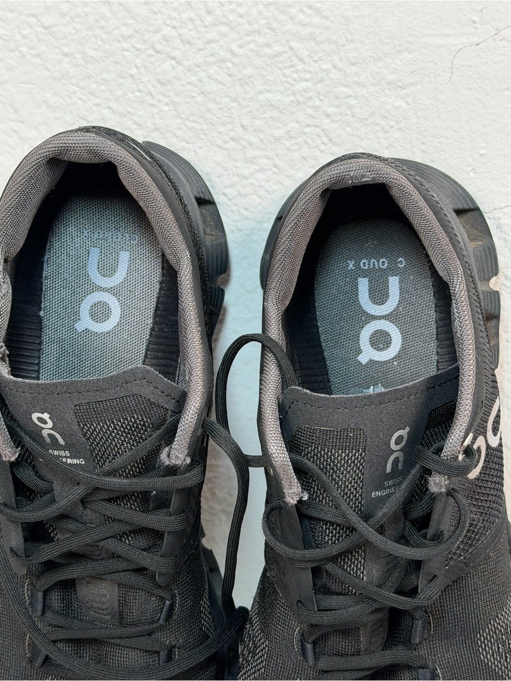 On Running Cloud Women 7.5 Black Athletic Running Shoes Swiss Engineering - Picture 8 of 11